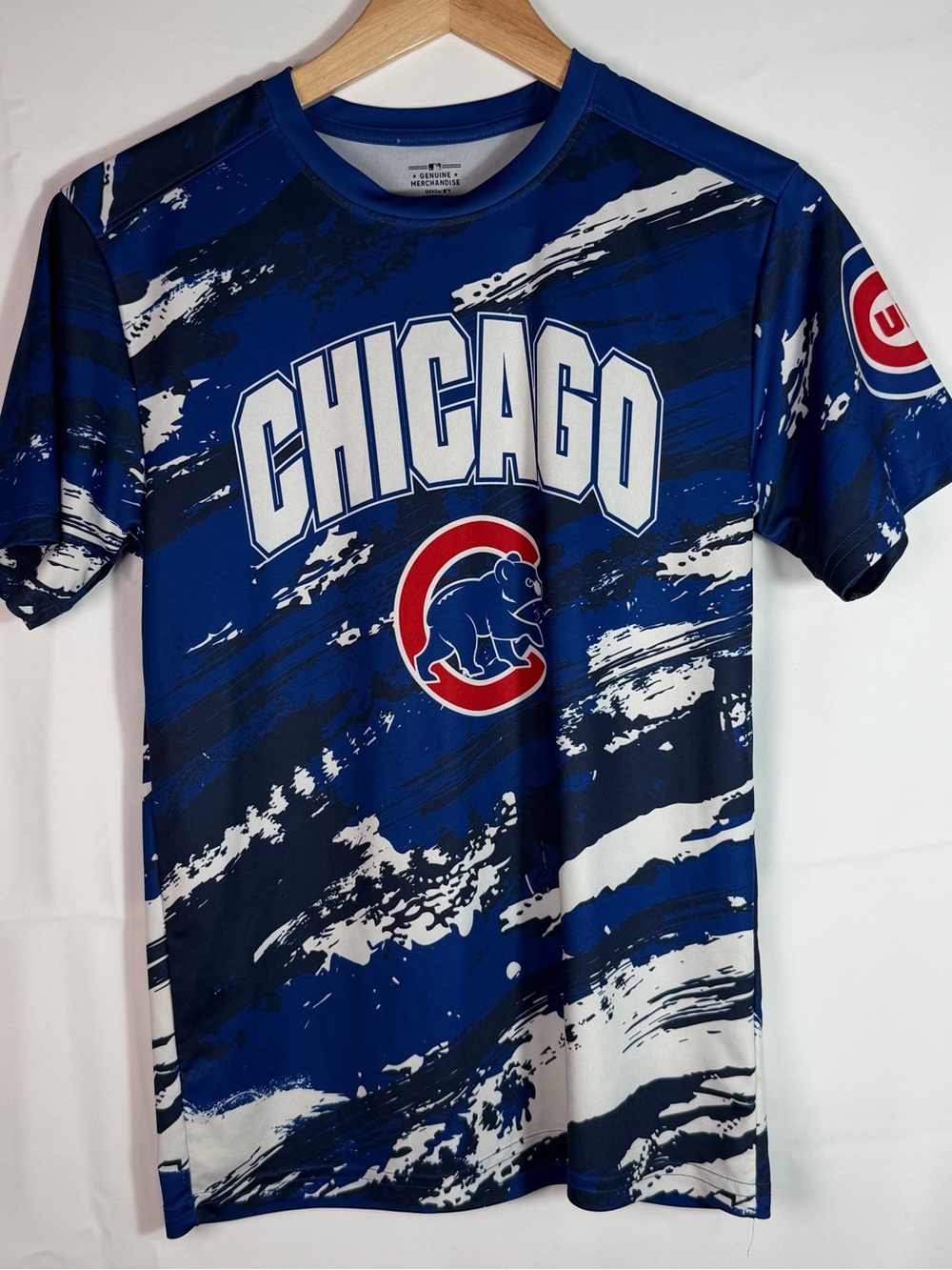 Youth Chicago Cubs MLB Genuine Merchandise Stealing Home Print Shirt Medium